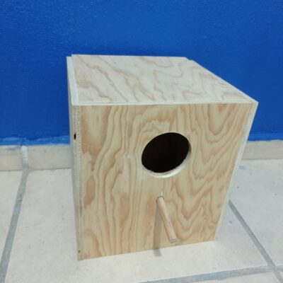 Nido Vertical de Madera Para Ninfa